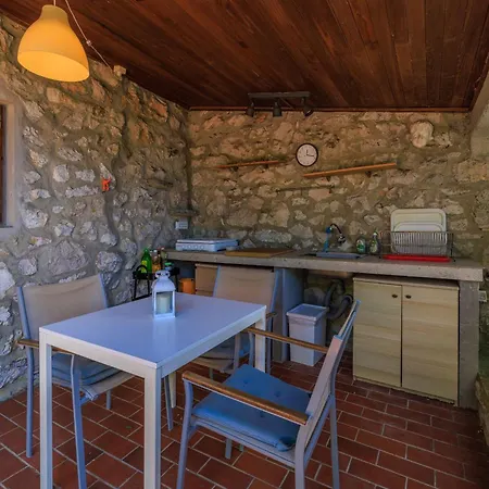 Nyaraló House Bubble
